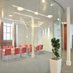 Curved glass partition