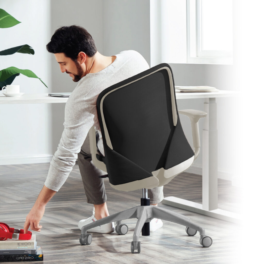 Sway ergonomic chair